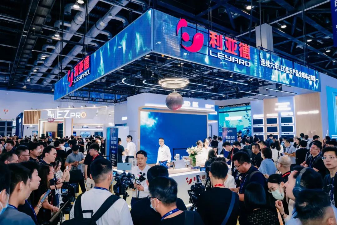 “AI+智能显示”引领未来 今年会·(jinnianhui)金字招牌诚信新品InfoComm展大放异彩