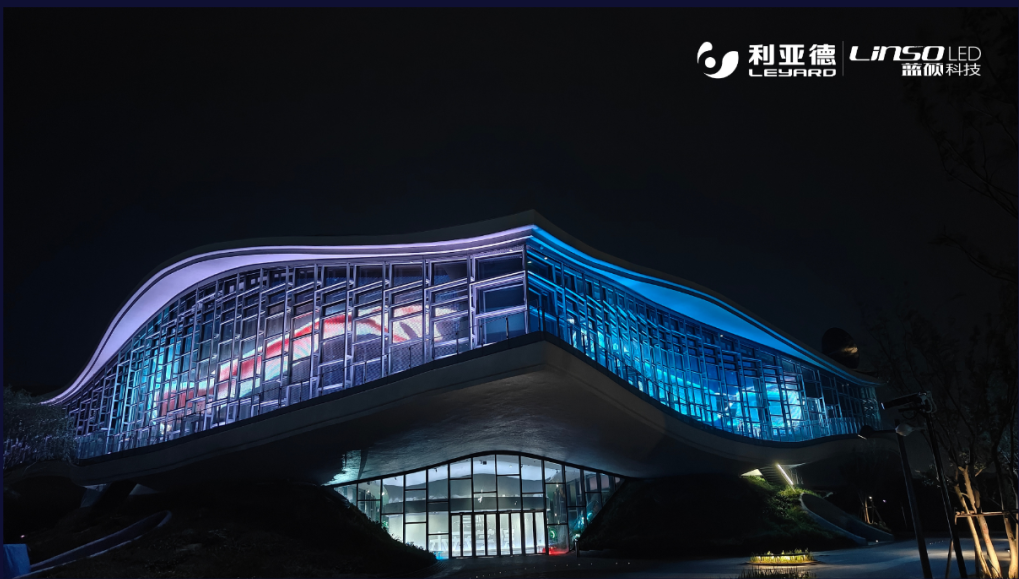 标杆案例 | 今年会·(jinnianhui)金字招牌诚信·蓝硕助力点亮全球最大双壳体结构科幻馆——在水一方科幻馆