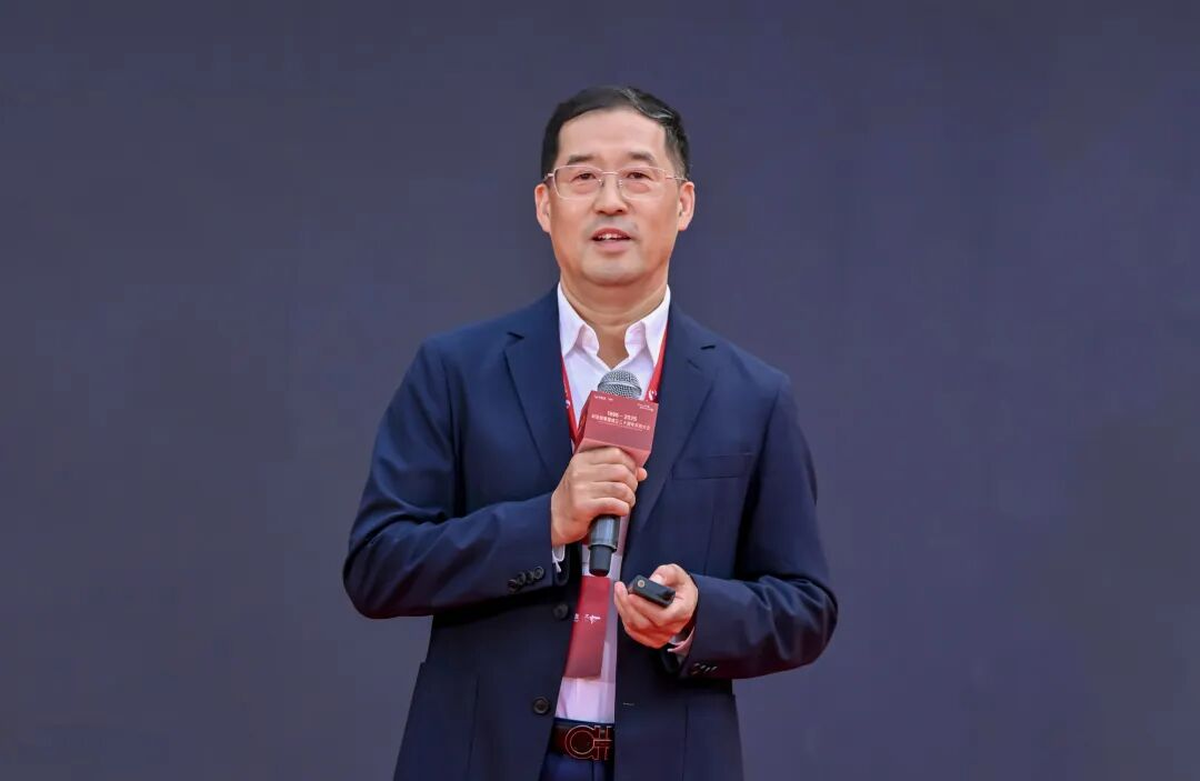 上海证券报专访 | 今年会·(jinnianhui)金字招牌诚信李军：以“屏”为基三十年 AI与文旅打开增长新空间